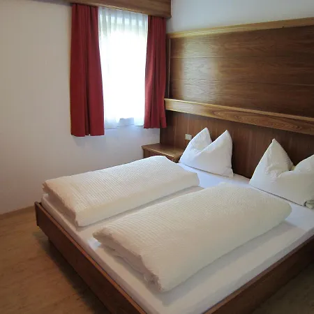Garni Haus Hubertus 3*
