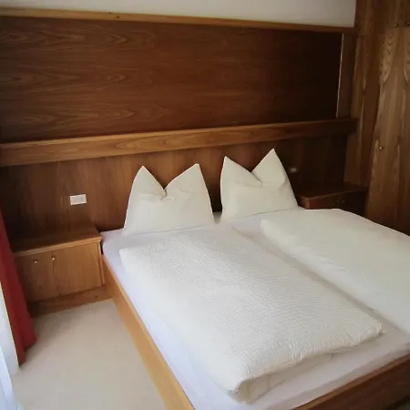 Aparthotel Garni Haus Hubertus